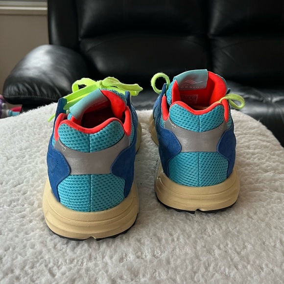 Adidas ZX Torsion Silhouette Sneakers - Picture 5 of 8